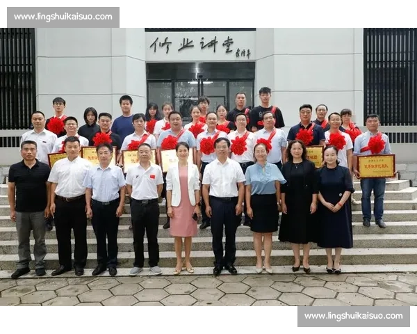 完善体育管理体系推动全民健身与竞技体育协调发展的创新策略